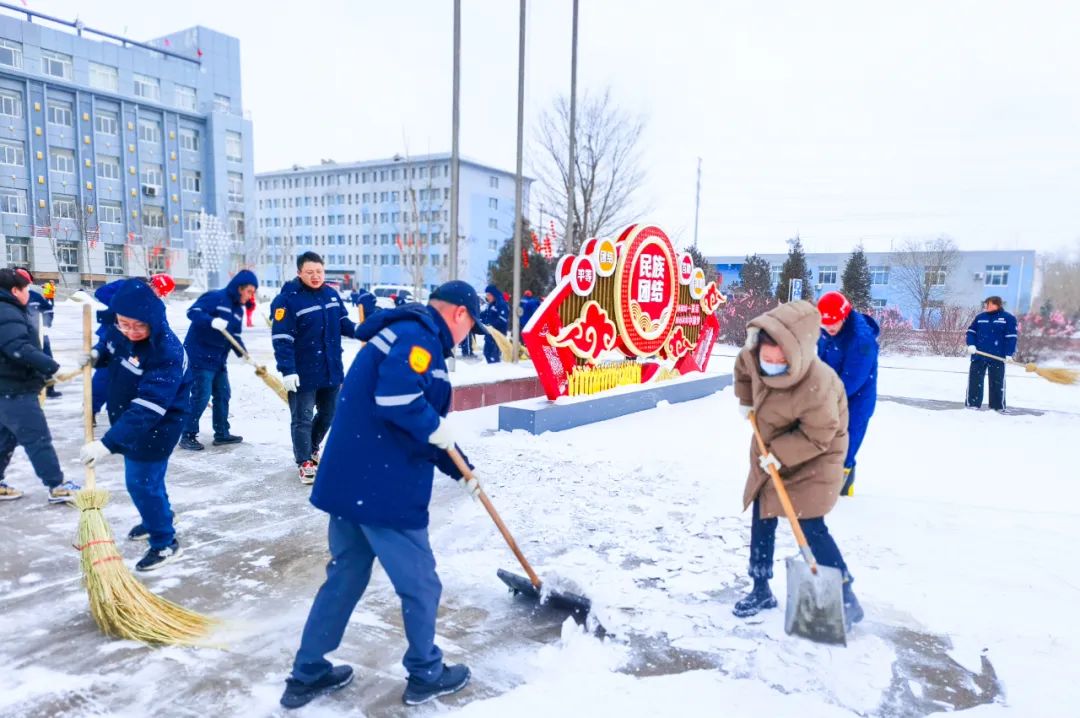 內(nèi)蒙宜化：迎風(fēng)戰(zhàn)雪保安全，勠力同心促生產(chǎn)(圖2)